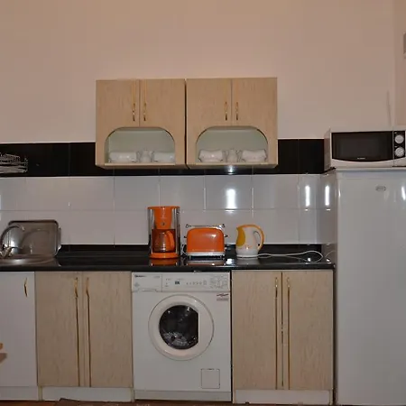 Viatores Apartment *